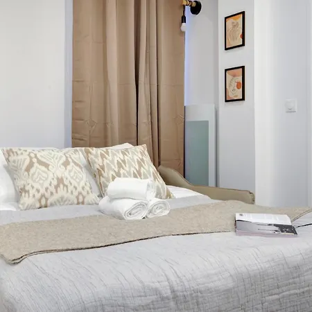 Bnbnook - Chic 1br Close To Pompidou & Les Halles Apartment *