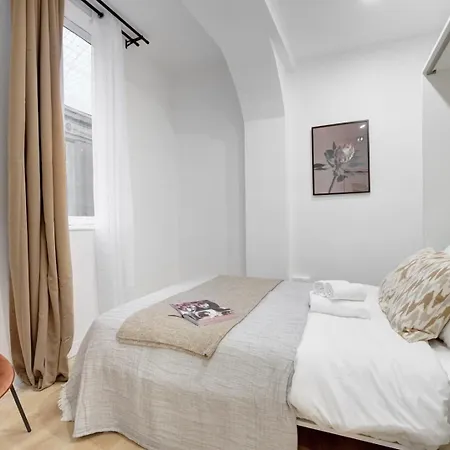 Bnbnook - Chic 1br Close To Pompidou & Les Halles *